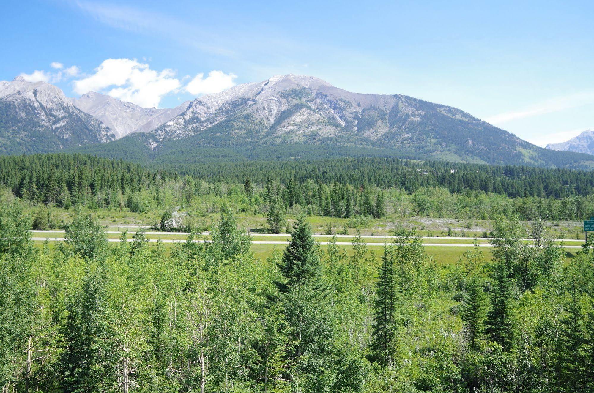 Silver Creek Lodge Canmore Exterior foto